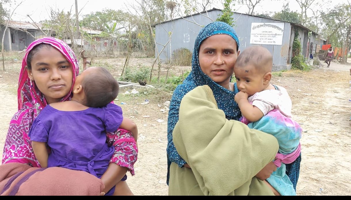 SBC- Charfashion team brings smile to the faces of the people of remote areas of Bhola